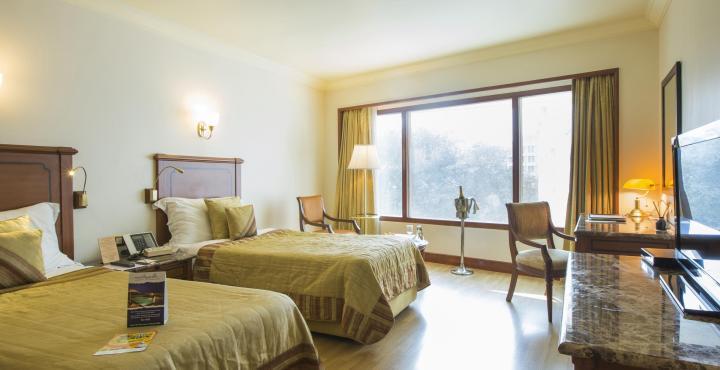 The Orchid Hotel Mumbai Vile Parle Exterior foto A room at the Taj Bengal